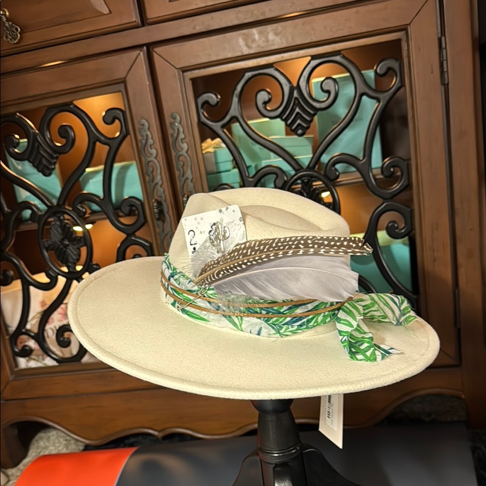 Fleastyle Cream Custom Design Hat with Feather and Green Accents NWT